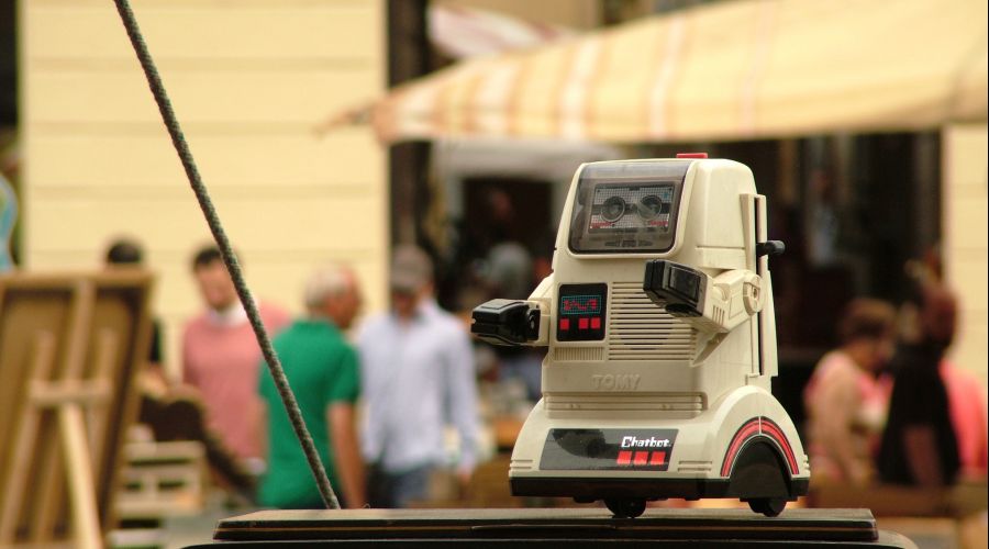 Mejora la experiencia de usuario humanizando el Chatbot